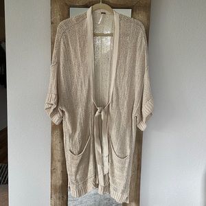 Free People light weight cardigan/shall